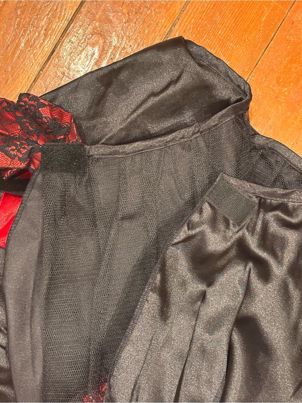 “Can Can Girl” Costume Women’s L Red Black Saloon Burlesque Western NIP - Picture 6 of 10